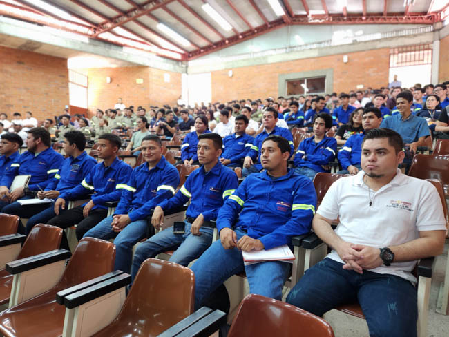 ELECTROLAB MEDIC DESARROLLO 2DA CUMBRE PARA ESTUDIANTES DE INGENIERÍA