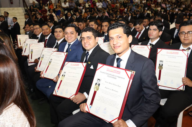 CELEBRAMOS EL TALENTO Y ESFUERZO DE UNA NUEVA GENERACIÓN DE INGENIEROS Y TÉCNICOS DE ITCA-FEPADE